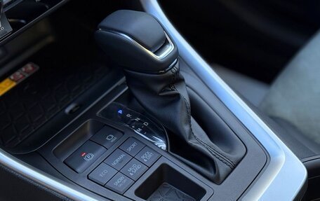 Toyota RAV4, 2025 год, 4 150 000 рублей, 31 фотография