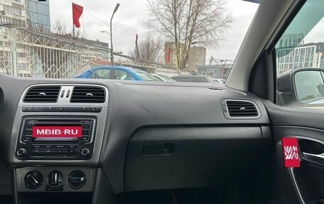 Volkswagen Polo VI (EU Market), 2013 год, 809 000 рублей, 23 фотография