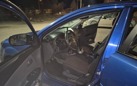 KIA Rio II, 2010 год, 500 000 рублей, 3 фотография