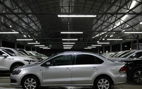 Volkswagen Polo VI (EU Market), 2014 год, 700 000 рублей, 2 фотография