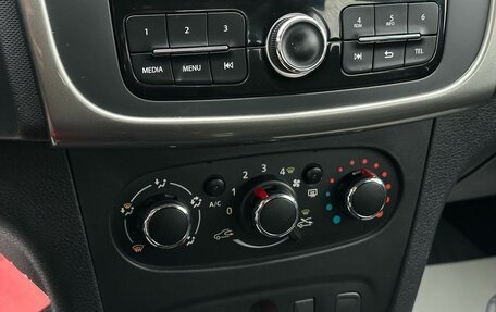 Renault Logan II, 2019 год, 1 249 000 рублей, 15 фотография