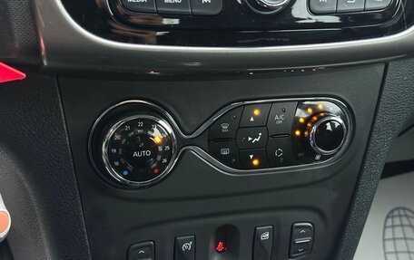 Renault Sandero II рестайлинг, 2017 год, 1 179 000 рублей, 19 фотография