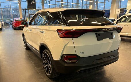 FAW Bestune T77, 2024 год, 2 485 000 рублей, 4 фотография