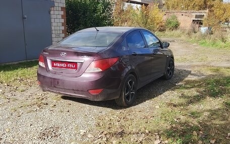 Hyundai Solaris II рестайлинг, 2012 год, 450 000 рублей, 1 фотография