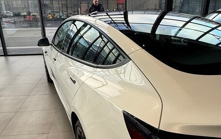 Tesla Model 3 I, 2023 год, 2 599 000 рублей, 4 фотография