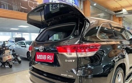 Toyota Highlander III, 2021 год, 3 670 000 рублей, 7 фотография