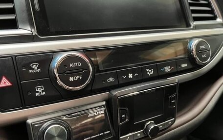 Toyota Highlander III, 2021 год, 3 670 000 рублей, 10 фотография