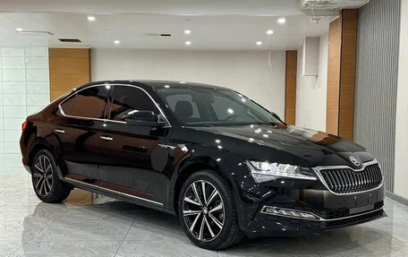 Skoda Superb III рестайлинг, 2024 год, 2 735 000 рублей, 3 фотография