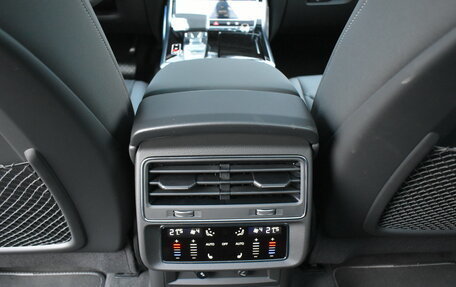 Audi Q7, 2025 год, 10 999 000 рублей, 30 фотография