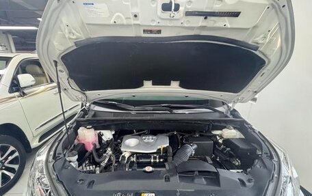 Toyota Highlander III, 2021 год, 3 890 000 рублей, 9 фотография