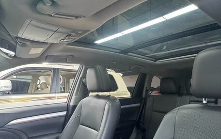 Toyota Highlander III, 2021 год, 3 890 000 рублей, 23 фотография
