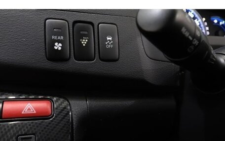 Toyota ISis I, 2016 год, 1 323 000 рублей, 7 фотография