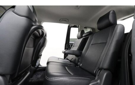 Toyota ISis I, 2016 год, 1 323 000 рублей, 13 фотография