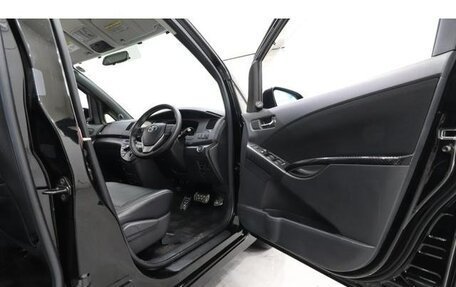 Toyota ISis I, 2016 год, 1 323 000 рублей, 37 фотография