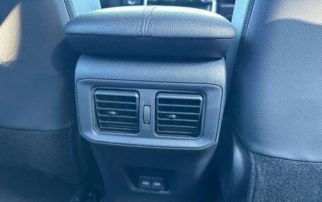 Toyota RAV4, 2022 год, 3 160 000 рублей, 11 фотография