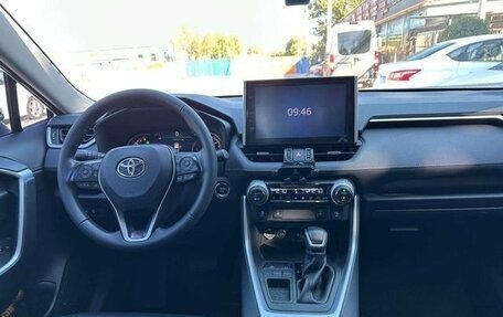 Toyota RAV4, 2022 год, 3 160 000 рублей, 9 фотография