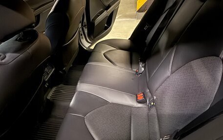 Toyota Camry, 2021 год, 3 000 000 рублей, 6 фотография