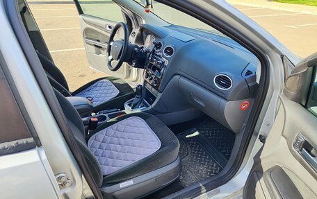 Ford Focus II рестайлинг, 2006 год, 440 000 рублей, 11 фотография