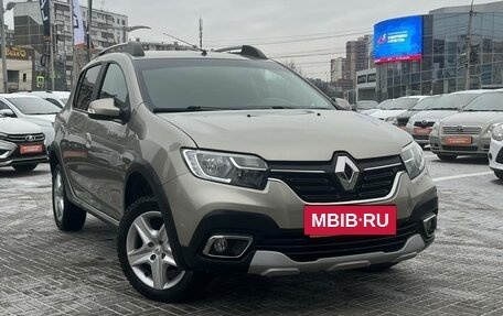 Renault Sandero II рестайлинг, 2019 год, 1 180 000 рублей, 2 фотография