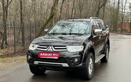 Mitsubishi Pajero Sport II рестайлинг, 2013 год, 2 030 000 рублей, 3 фотография