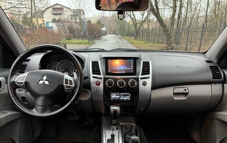 Mitsubishi Pajero Sport II рестайлинг, 2013 год, 2 030 000 рублей, 20 фотография