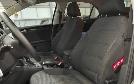 Volkswagen Jetta VI, 2012 год, 999 000 рублей, 20 фотография