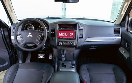 Mitsubishi Pajero IV, 2012 год, 1 795 000 рублей, 16 фотография