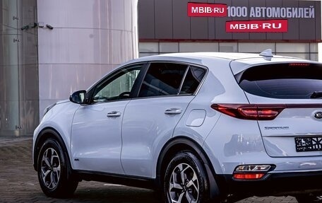 KIA Sportage IV рестайлинг, 2021 год, 2 095 000 рублей, 9 фотография