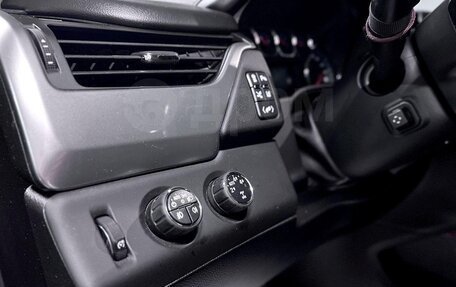 Chevrolet Tahoe IV, 2016 год, 3 800 000 рублей, 14 фотография