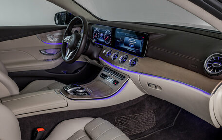 Mercedes-Benz E-Класс, 2019 год, 5 310 000 рублей, 9 фотография