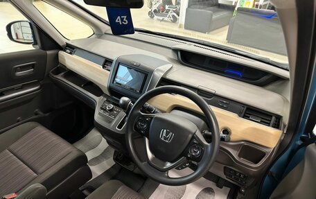 Honda Freed II, 2018 год, 1 499 999 рублей, 11 фотография