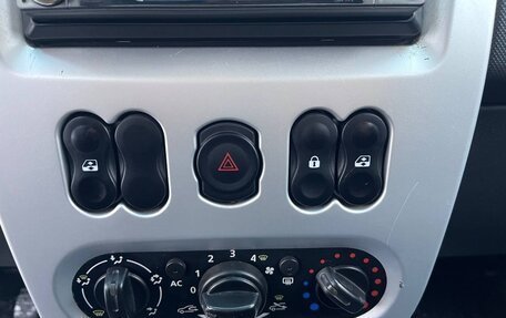 Renault Sandero I, 2013 год, 695 000 рублей, 10 фотография