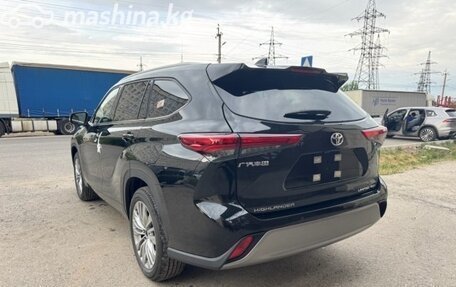 Toyota Highlander, 2025 год, 5 650 000 рублей, 6 фотография