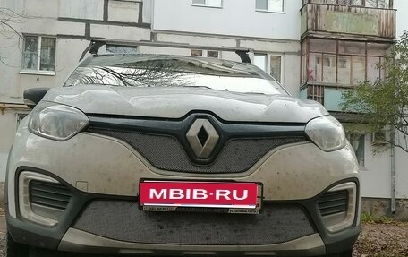 Renault Kaptur I рестайлинг, 2017 год, 1 130 000 рублей, 1 фотография