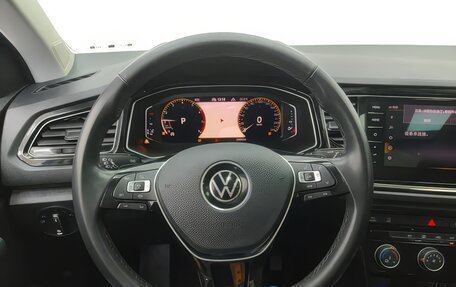 Volkswagen T-Roc I, 2021 год, 2 290 000 рублей, 7 фотография