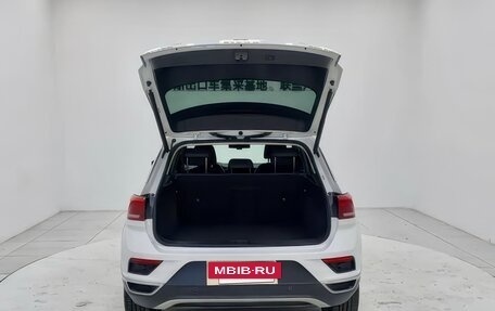 Volkswagen T-Roc I, 2021 год, 2 290 000 рублей, 11 фотография