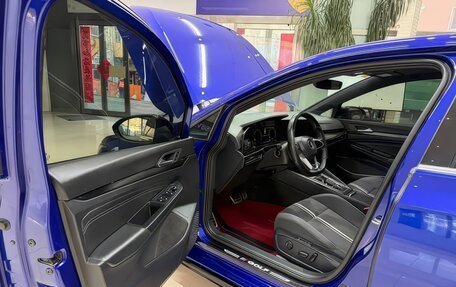 Volkswagen Golf VIII, 2021 год, 2 390 000 рублей, 6 фотография