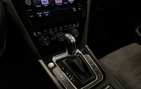 Volkswagen Passat B8 рестайлинг, 2019 год, 2 629 000 рублей, 22 фотография