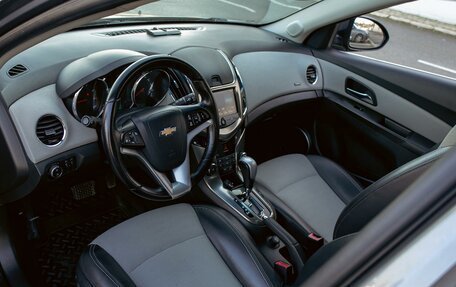 Chevrolet Cruze II, 2013 год, 895 000 рублей, 13 фотография