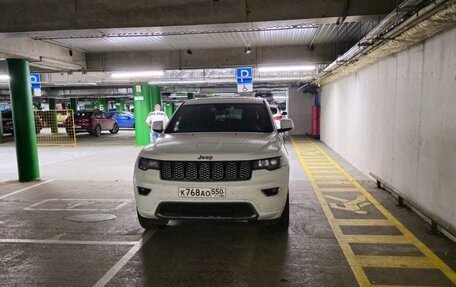 Jeep Grand Cherokee, 2020 год, 4 000 000 рублей, 2 фотография