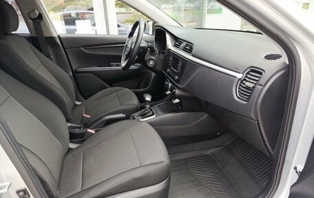 KIA Rio IV, 2021 год, 1 718 800 рублей, 13 фотография