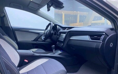 Toyota Avensis III рестайлинг, 2016 год, 2 200 000 рублей, 11 фотография