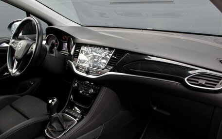 Opel Astra K, 2018 год, 1 395 000 рублей, 8 фотография