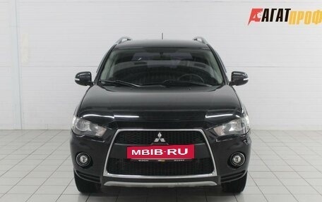 Mitsubishi Outlander III рестайлинг 3, 2010 год, 950 000 рублей, 2 фотография