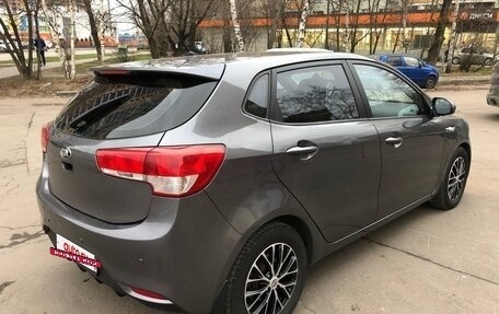 KIA Rio III рестайлинг, 2015 год, 880 000 рублей, 10 фотография