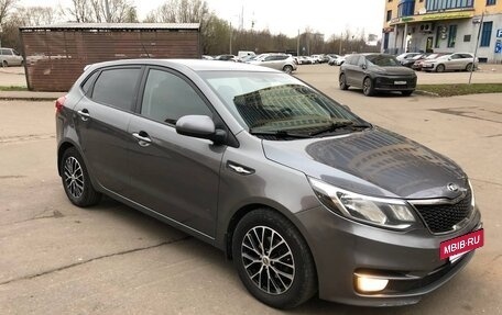 KIA Rio III рестайлинг, 2015 год, 880 000 рублей, 12 фотография