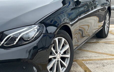 Mercedes-Benz E-Класс, 2019 год, 1 850 000 рублей, 10 фотография