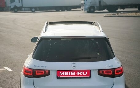 Mercedes-Benz GLB, 2021 год, 3 750 000 рублей, 2 фотография