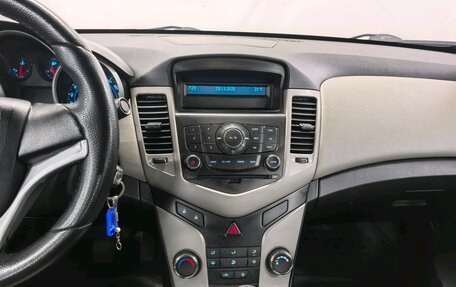 Chevrolet Cruze II, 2011 год, 590 000 рублей, 13 фотография