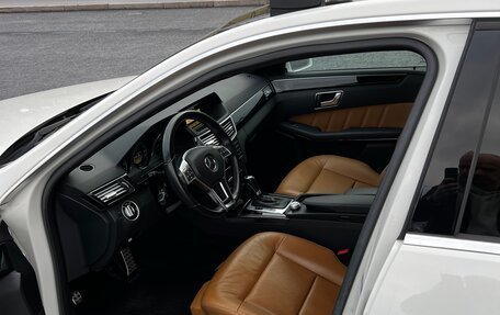 Mercedes-Benz E-Класс, 2011 год, 2 300 000 рублей, 9 фотография